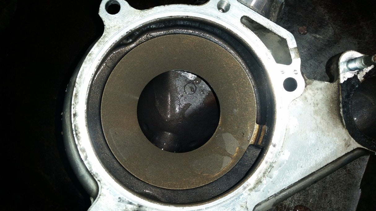 07.5 08 09 10 Chevrolet Silverado GMC Sierra Duramax Diesel Water Pump Housing