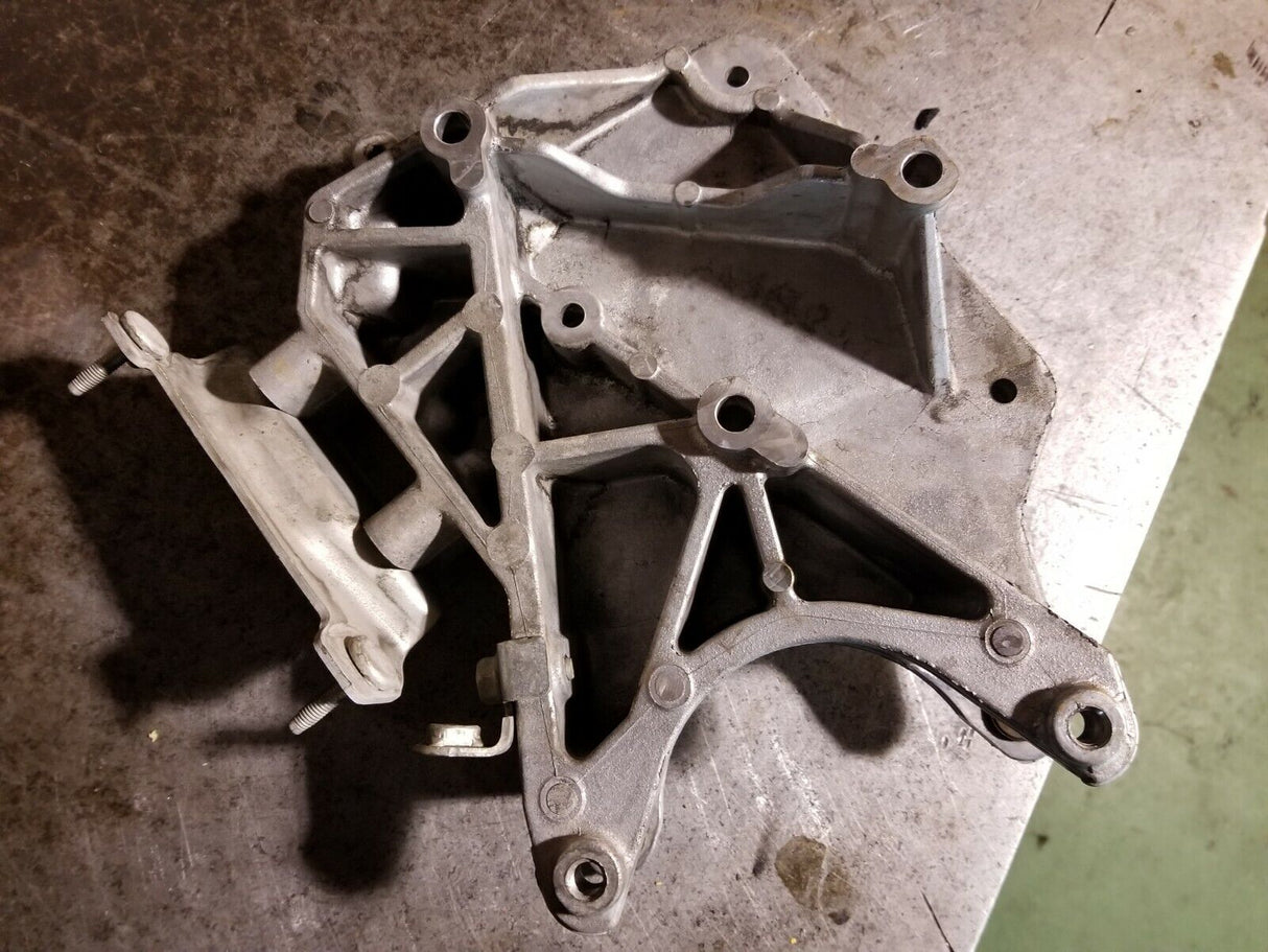 12638376 LML DURAMAX ALTERNATOR BRACKET 6.6L 2013-2016