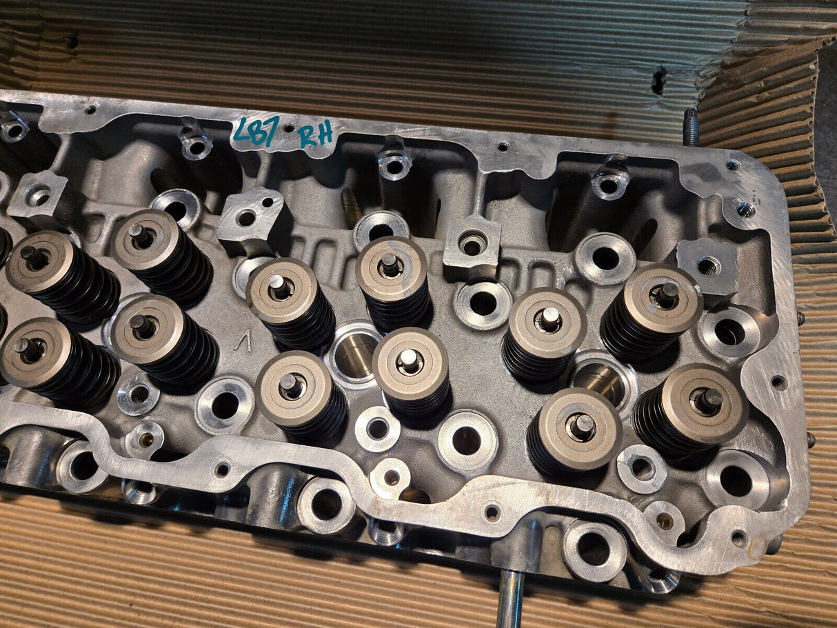 REMAN LB7 6.6L DURAMAX CYLINDER HEAD RH / PASSENGER SIDE