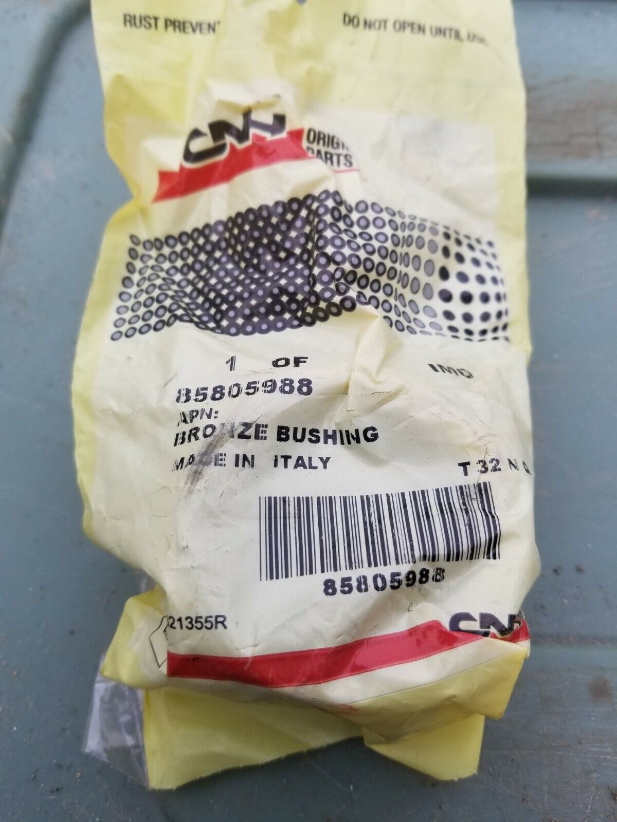 85805988 CASE BUSHING