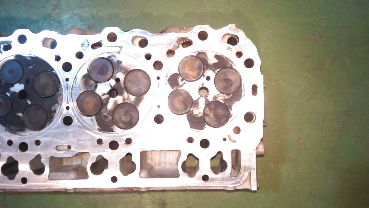 97779578 97320788 01-04 2001-04 LB7 DURAMAX 6.6 6.6L RH PASSENGER CYLINDER HEAD
