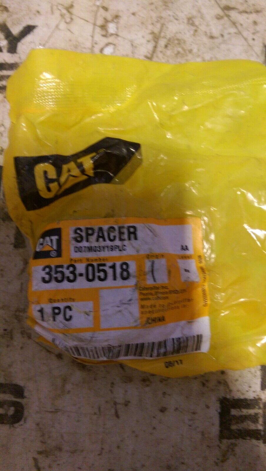 CATERPILLAR 353-0518: SPACER