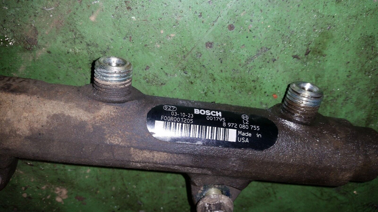01 02 03 04 2001 2002 2003 Duramax LB7 High Pressure Fuel Rail 8972080755