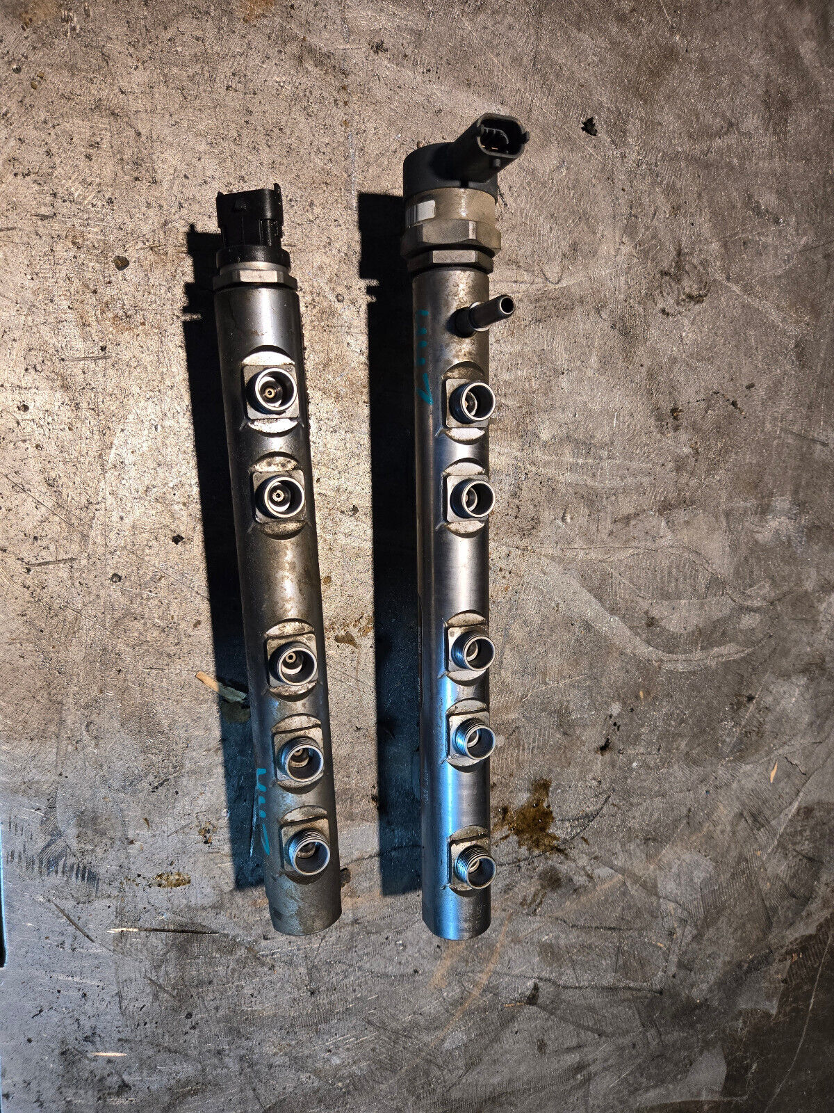 2014-2019 3.0L EcoDiesel FUEL RAILS 0445216050 0445216044 0281006209