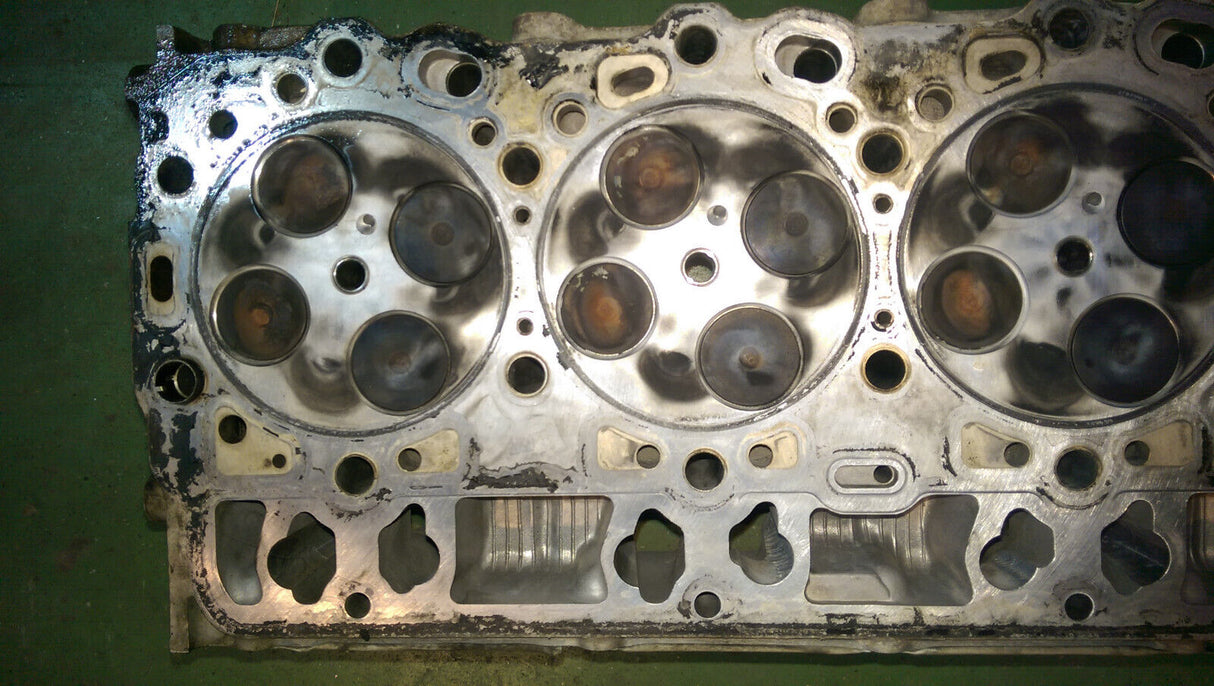 97779578 97320788 01-04 2001-04 LB7 DURAMAX 6.6 6.6L RH PASSENGER CYLINDER HEAD