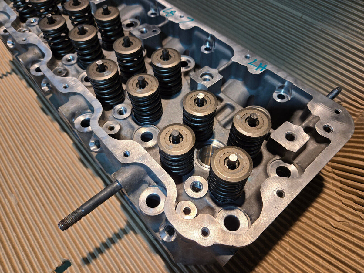 REMAN LB7 6.6L DURAMAX CYLINDER HEAD LH / DRIVERS SIDE REF1211