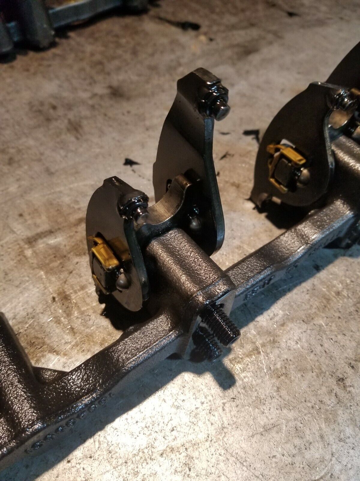 1880400C1 2007-2010 Ford F-250 6.4L Diesel Valve Rocker Arm Assembly w/rail