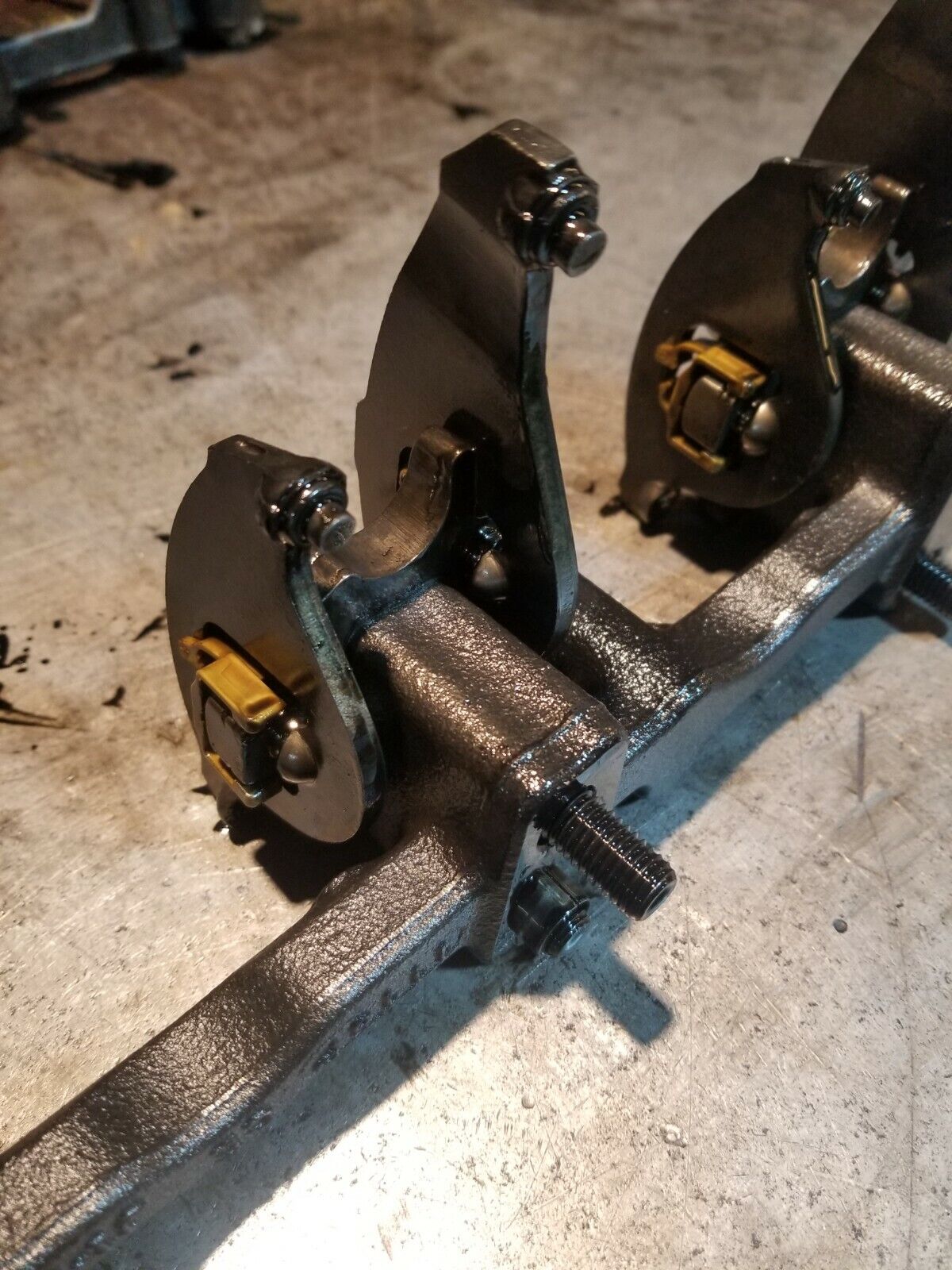 1880400C1 2007-2010 Ford F-250 6.4L Diesel Valve Rocker Arm Assembly w/rail