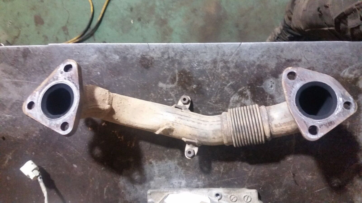 011 2011 + GMC Left 6.6 DURAMAX LML DIESEL EXHAUST CROSSOVER PIPE 12650925