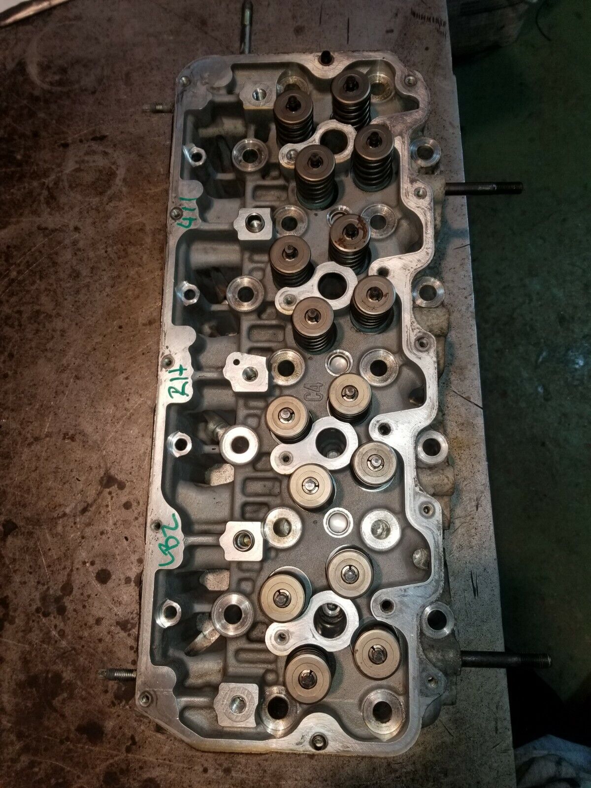 2007-2010 Chevy GMC 6.6 LBZ LMM DURAMAX CYLINDER HEAD RH PASSENGER REF411