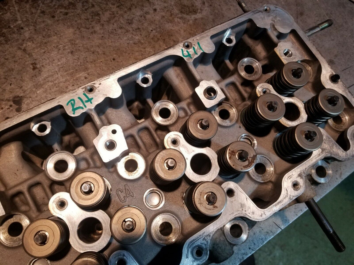2007-2010 Chevy GMC 6.6 LBZ LMM DURAMAX CYLINDER HEAD RH PASSENGER REF411