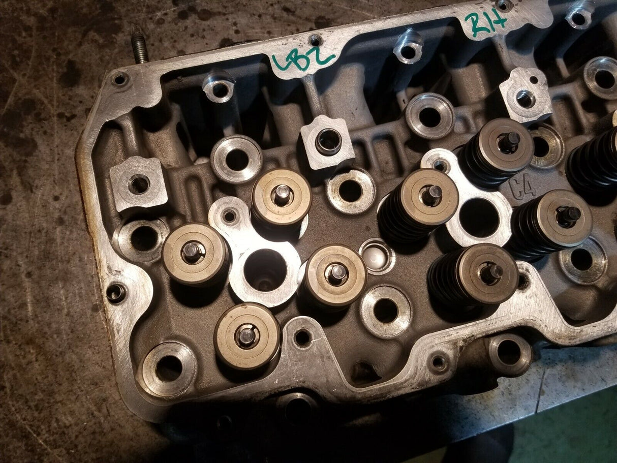 2007-2010 Chevy GMC 6.6 LBZ LMM DURAMAX CYLINDER HEAD RH PASSENGER REF411