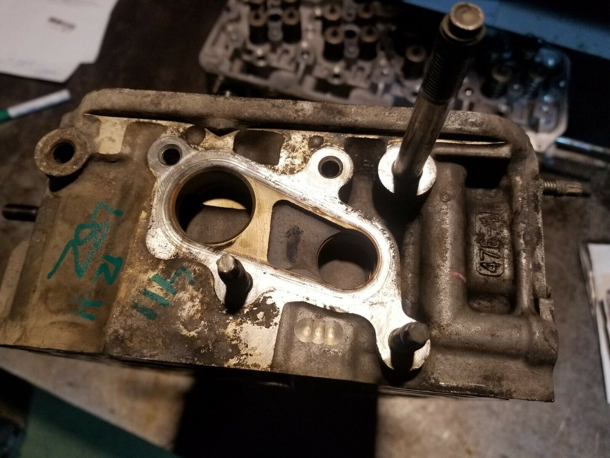 2007-2010 Chevy GMC 6.6 LBZ LMM DURAMAX CYLINDER HEAD RH PASSENGER REF411