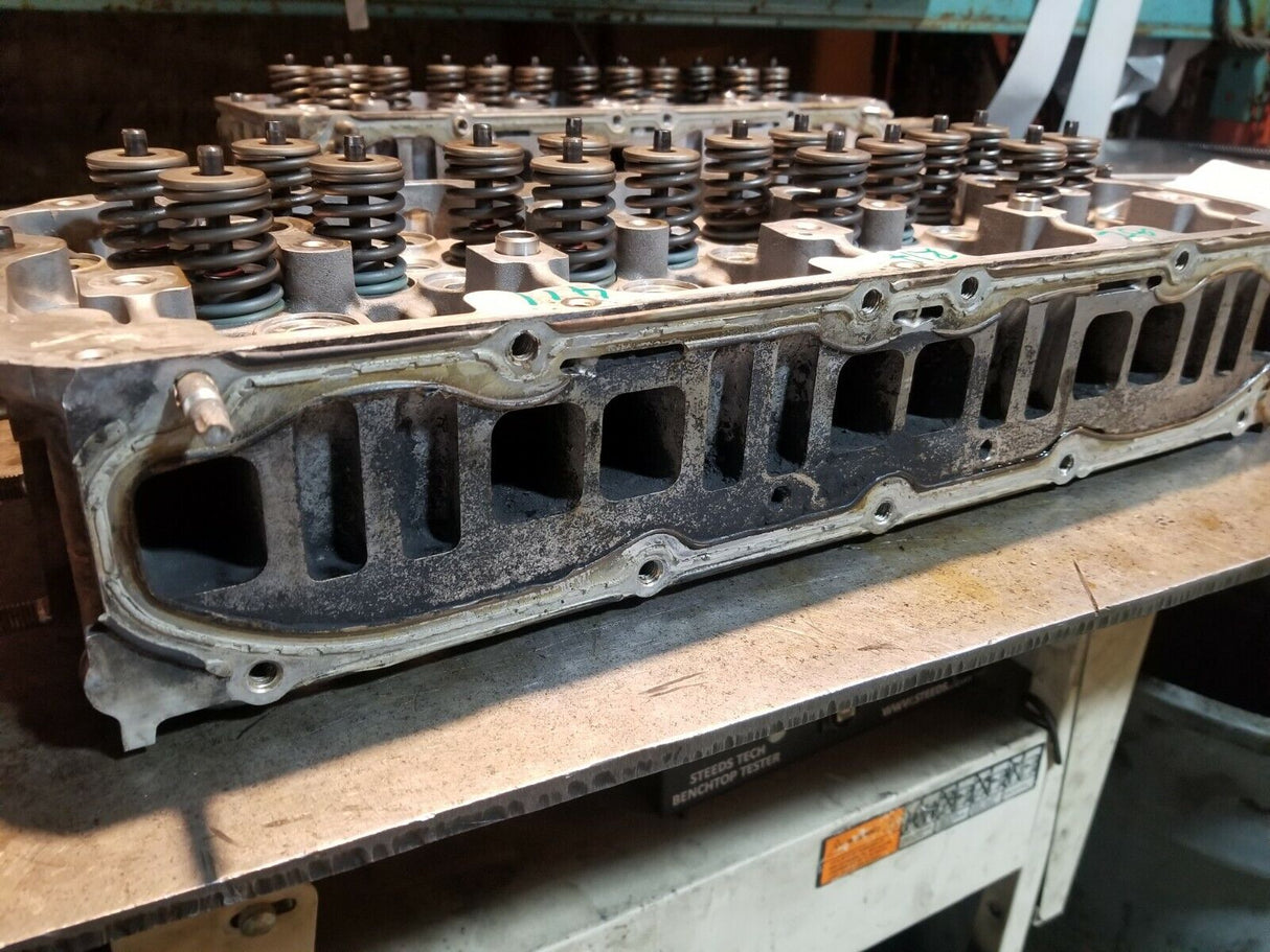 2007-2010 Chevy GMC 6.6 LBZ LMM DURAMAX CYLINDER HEAD RH PASSENGER REF411