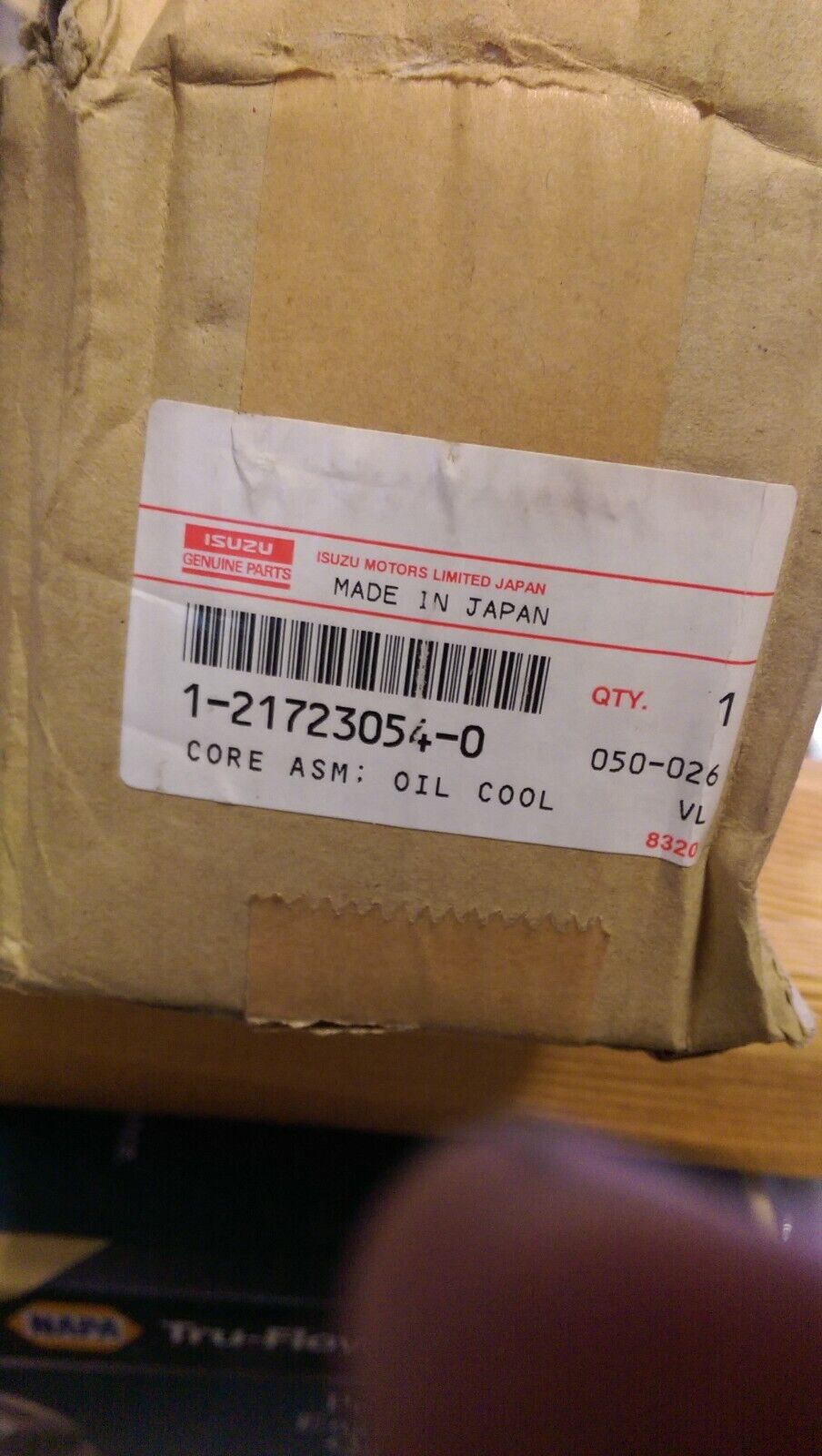 ISUZU OIL COOLER 1-21723054-0