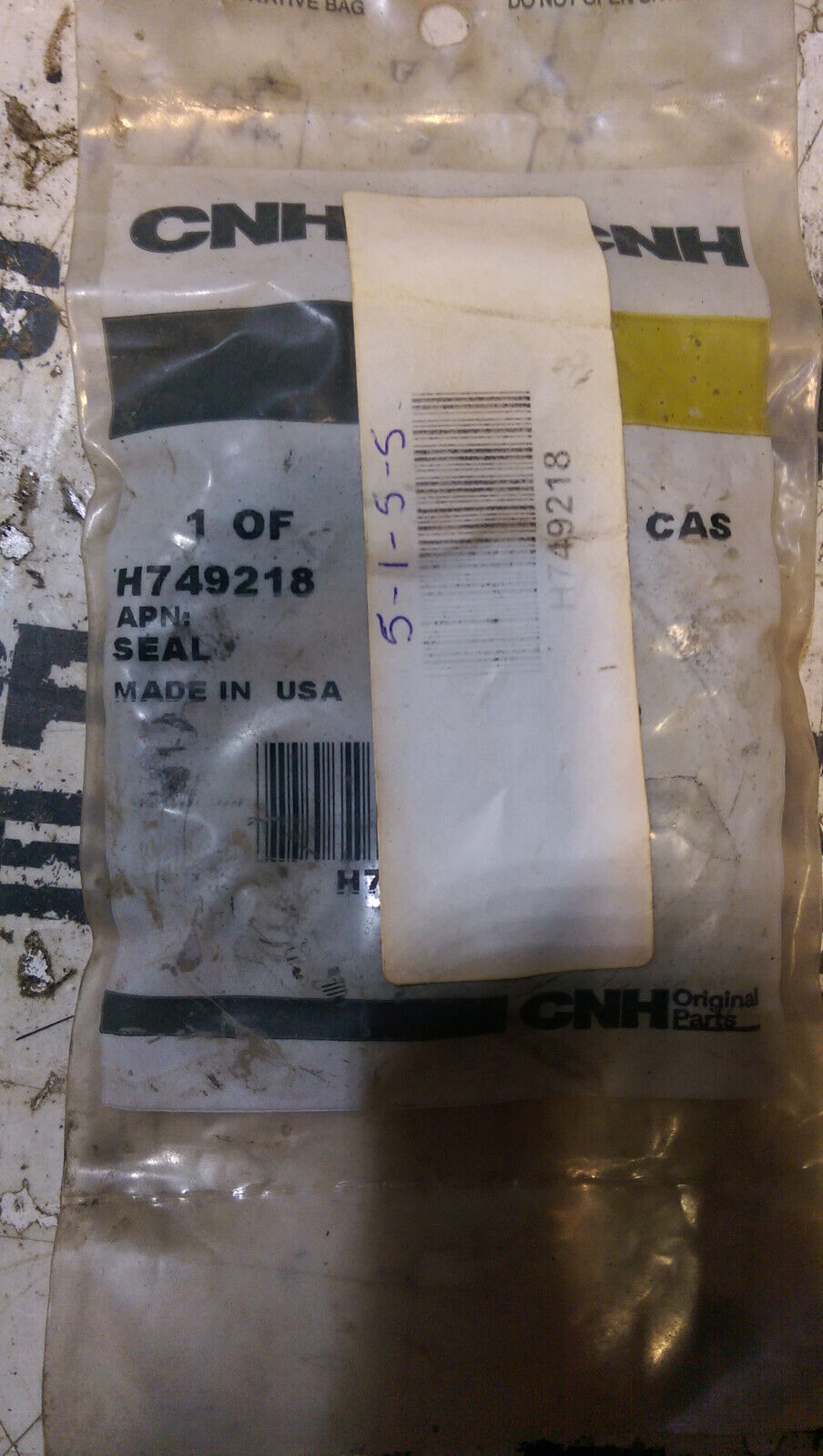 H749218 SEAL FITS CASE