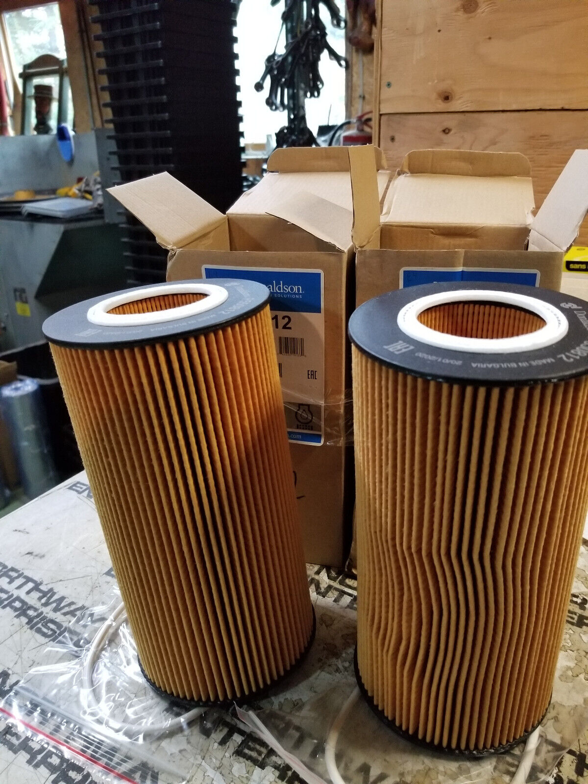 LOT OF 2PC- P550812 LUBE FILTER, CARTRIDGE