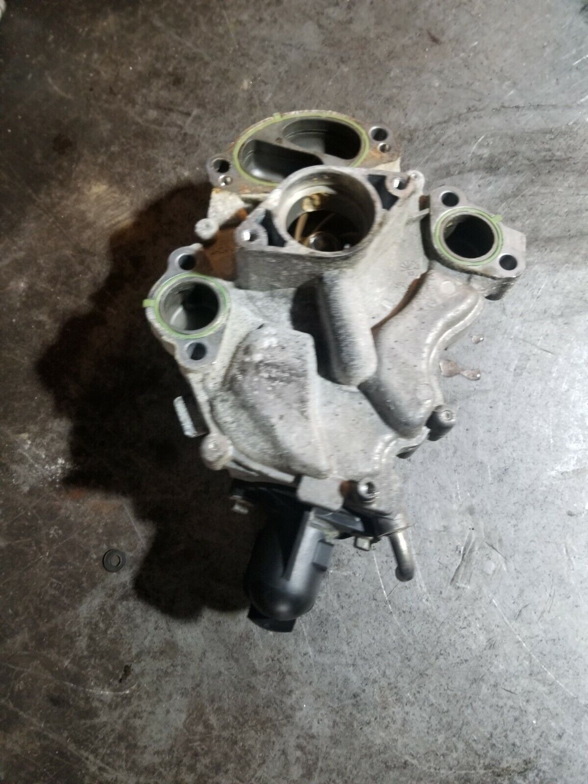 68211202AA 3.0L ECODIESEL USED WATER PUMP