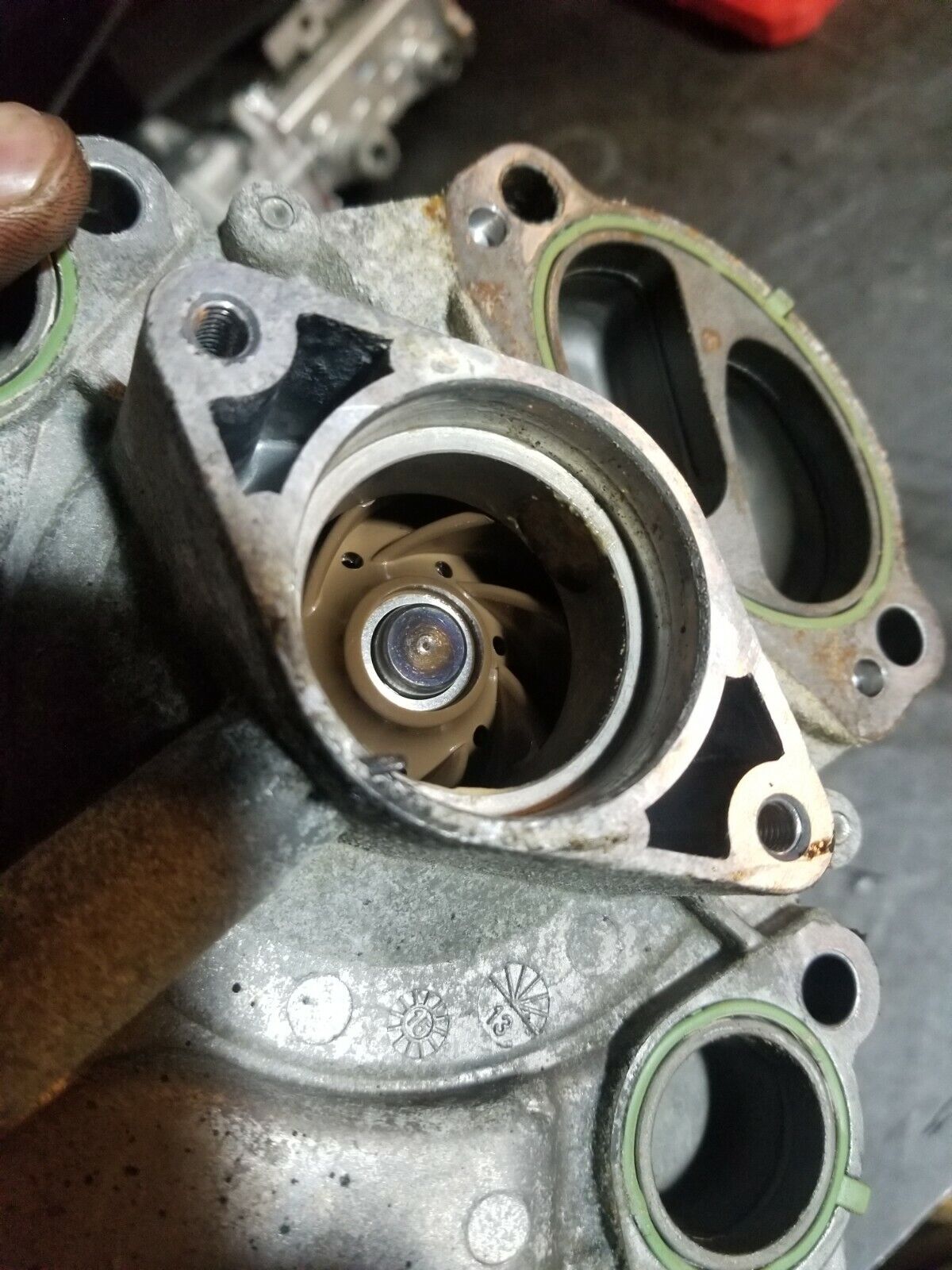 68211202AA 3.0L ECODIESEL USED WATER PUMP