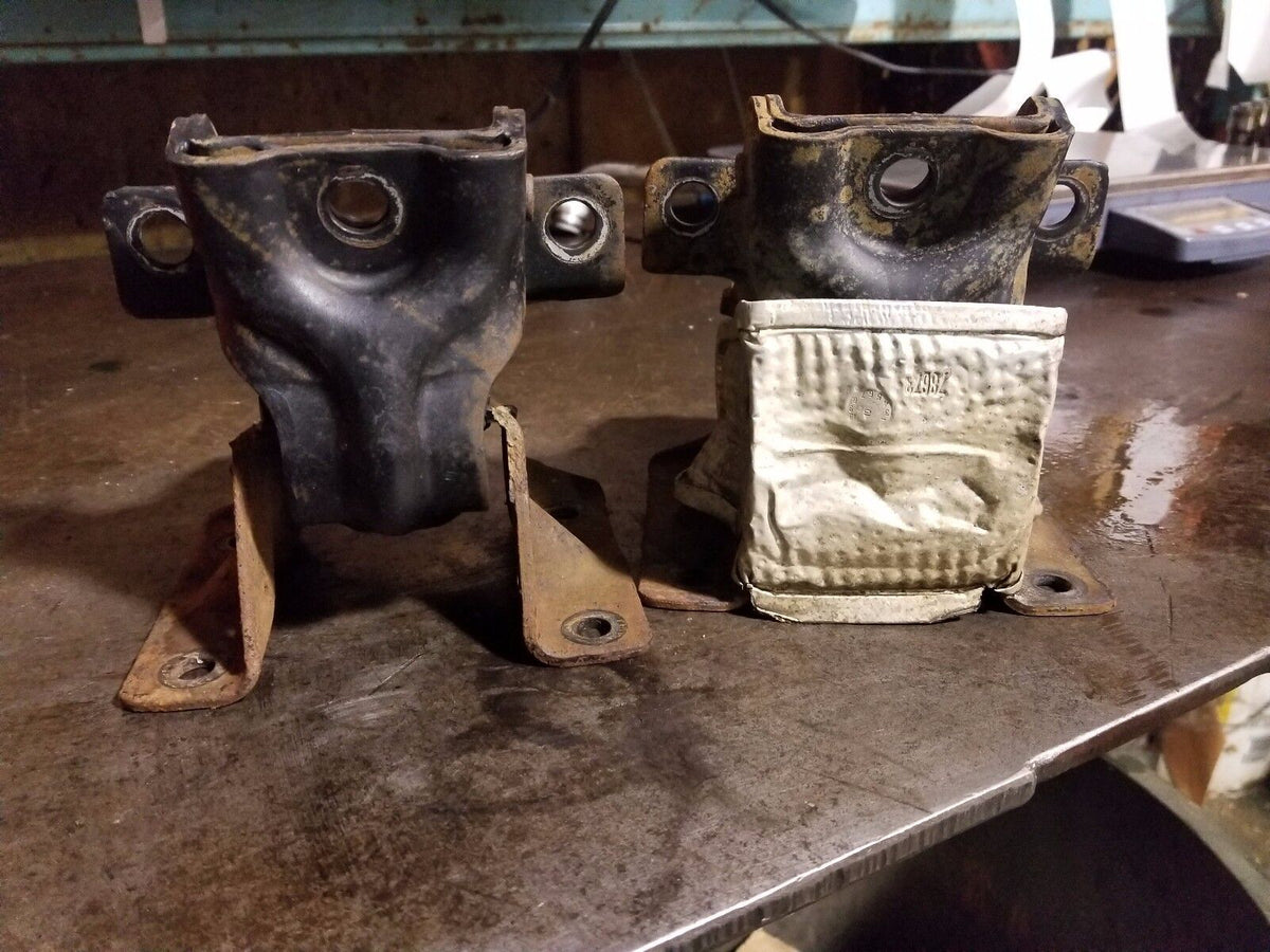 2011-15 DURAMAX DIESEL MOTOR ENGINE MOUNTS 25814752 25814754 r1114