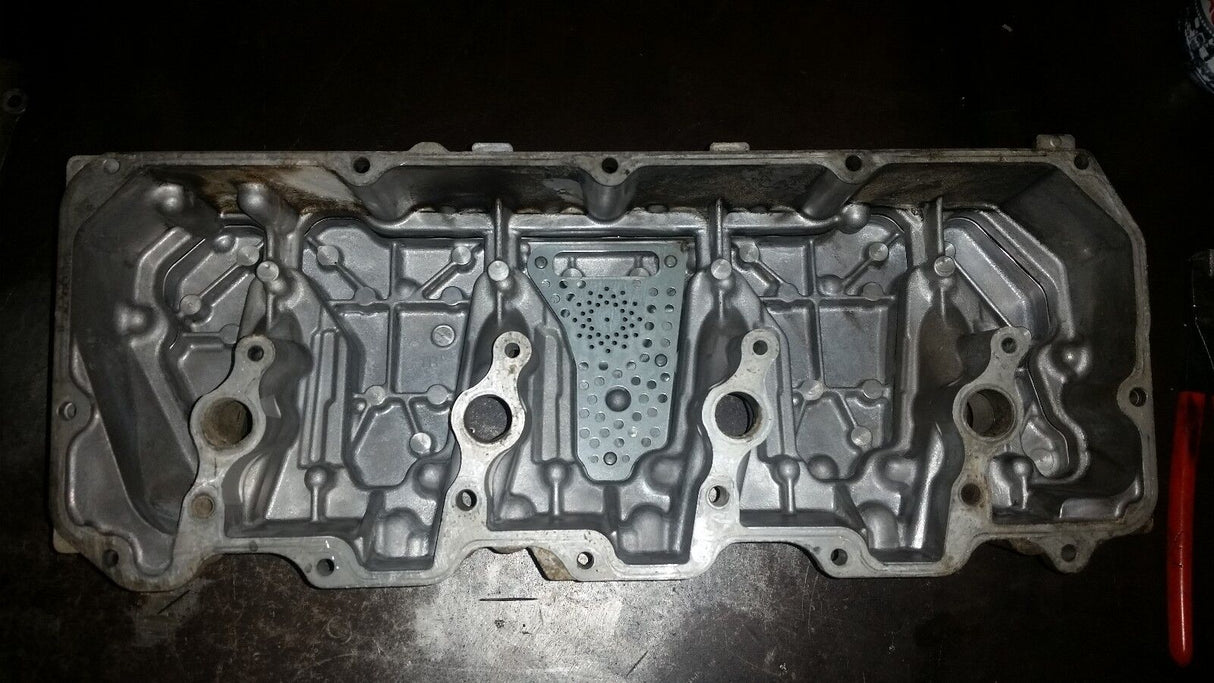 011 012 2011-2015 DURAMAX 6.6 6.6L DIESEL LML VALVE COVER & SPACER LH DRIVER