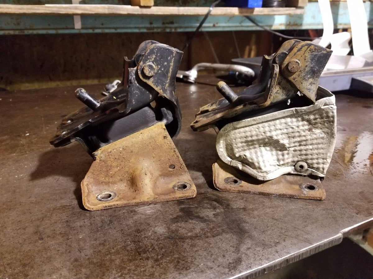 2011-15 DURAMAX DIESEL MOTOR ENGINE MOUNTS 25814752 25814754 r1114