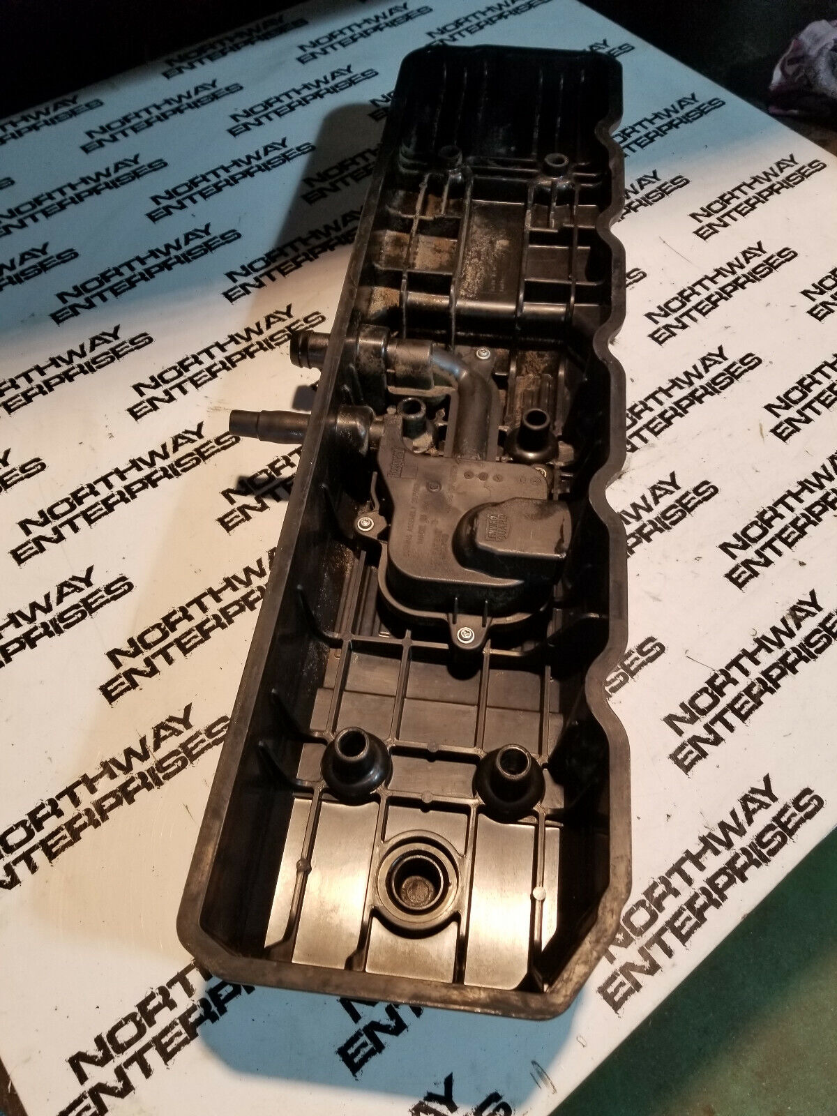 Dodge Ram 5.9L Cummins USED VALVE COVER ASSEMBLY 2005-07 4931453 4931454 RE0562