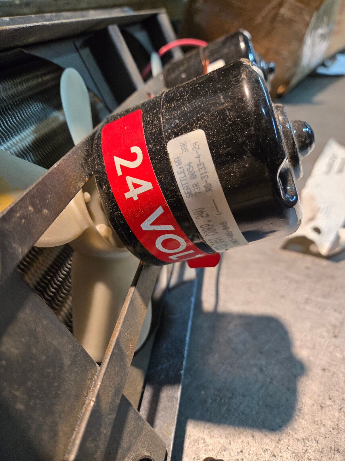 Reddot Heater Unit 24v Double Fan - Rear Exit Connections R-255 R-255-10-24P