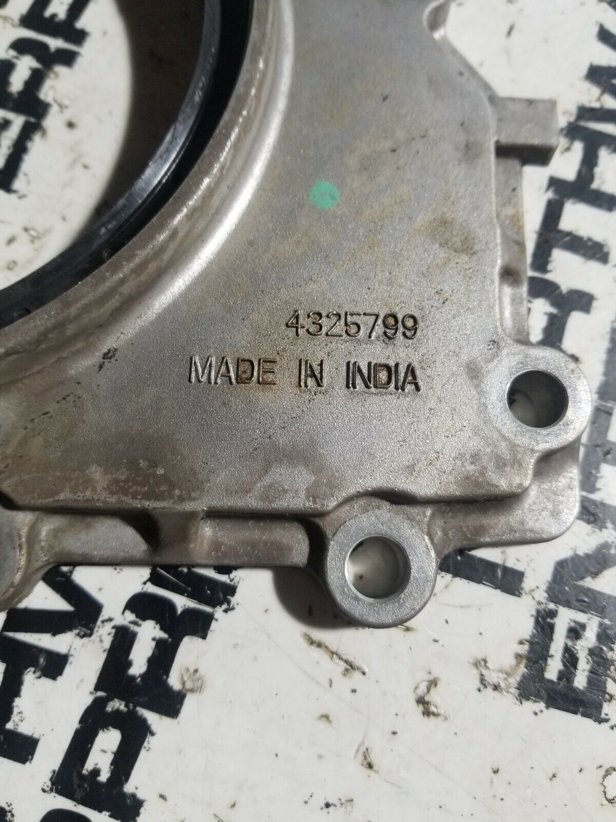 NISSAN TITAN XD 5.0L CUMMINS Rear Main Seal Retainer 12279EZ40A P4325799