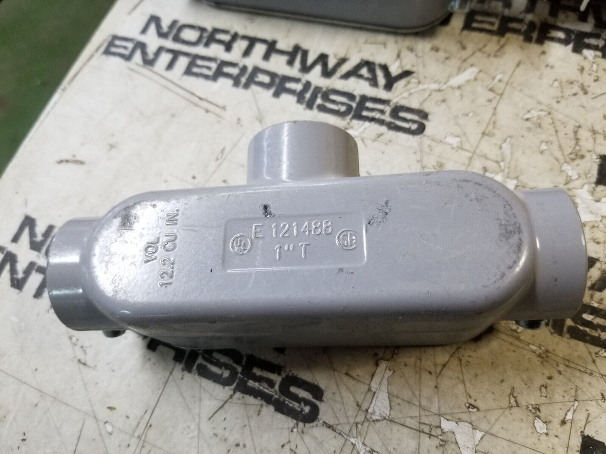 E121488 CONDUIT T OUTLET TYPE T 2" w/COVER