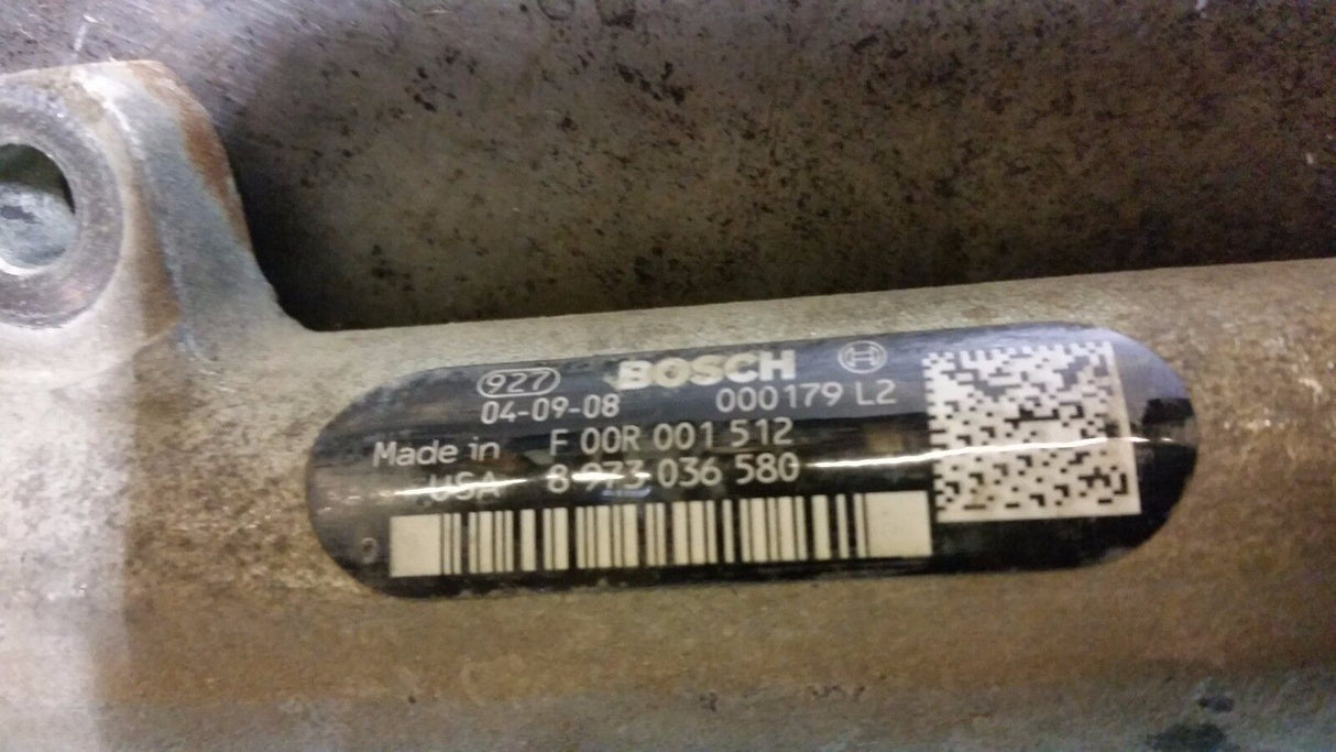 04 05 2004 2005 Chevy GMC 6.6 LLY Duramax Fuel Rails 8973036591 8973036580 r3