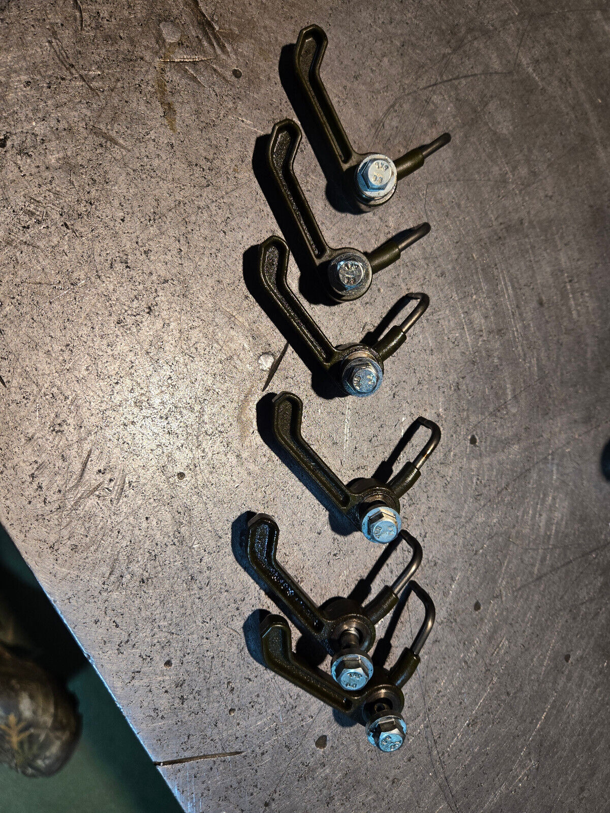 Set of 6 Cummins ISB 6.7 PISTON COOLING NOZZLE 5284228 OEM