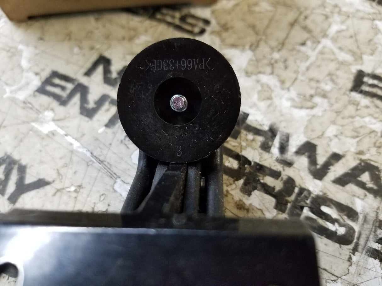341-8342 Ventilation Window Latch 3418342