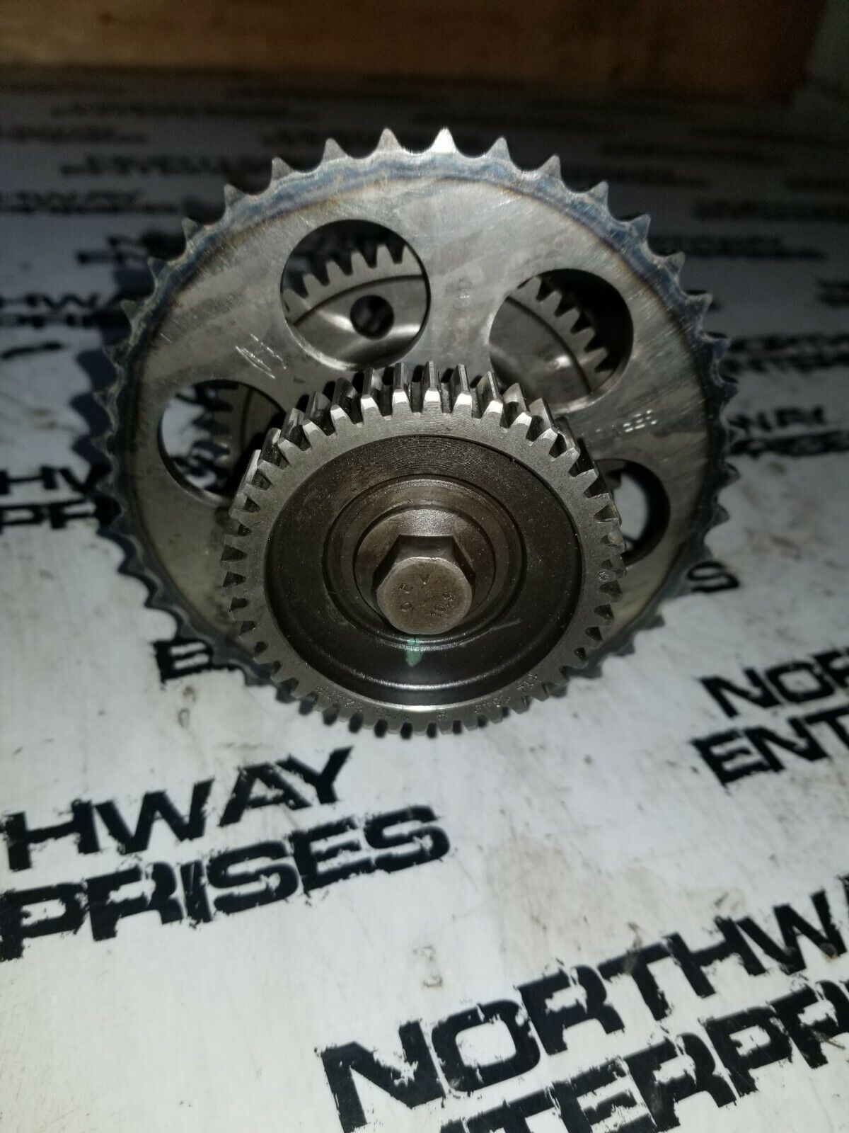 2011-20 3.0L ECO DIESEL EXHAUST CAMSHAFT PASSENGER SIDE 68147407AA 68272105AA