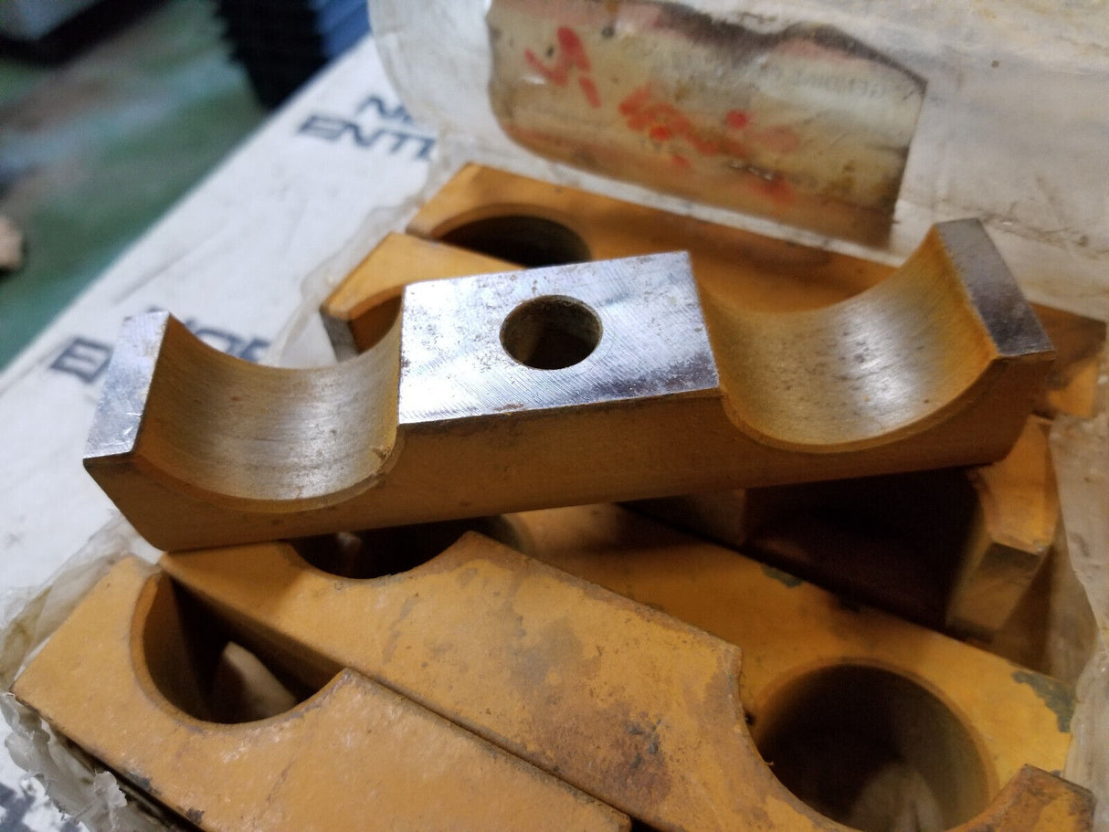 1PC - KOMATSU 205-62-52530 CLAMP 2056252530