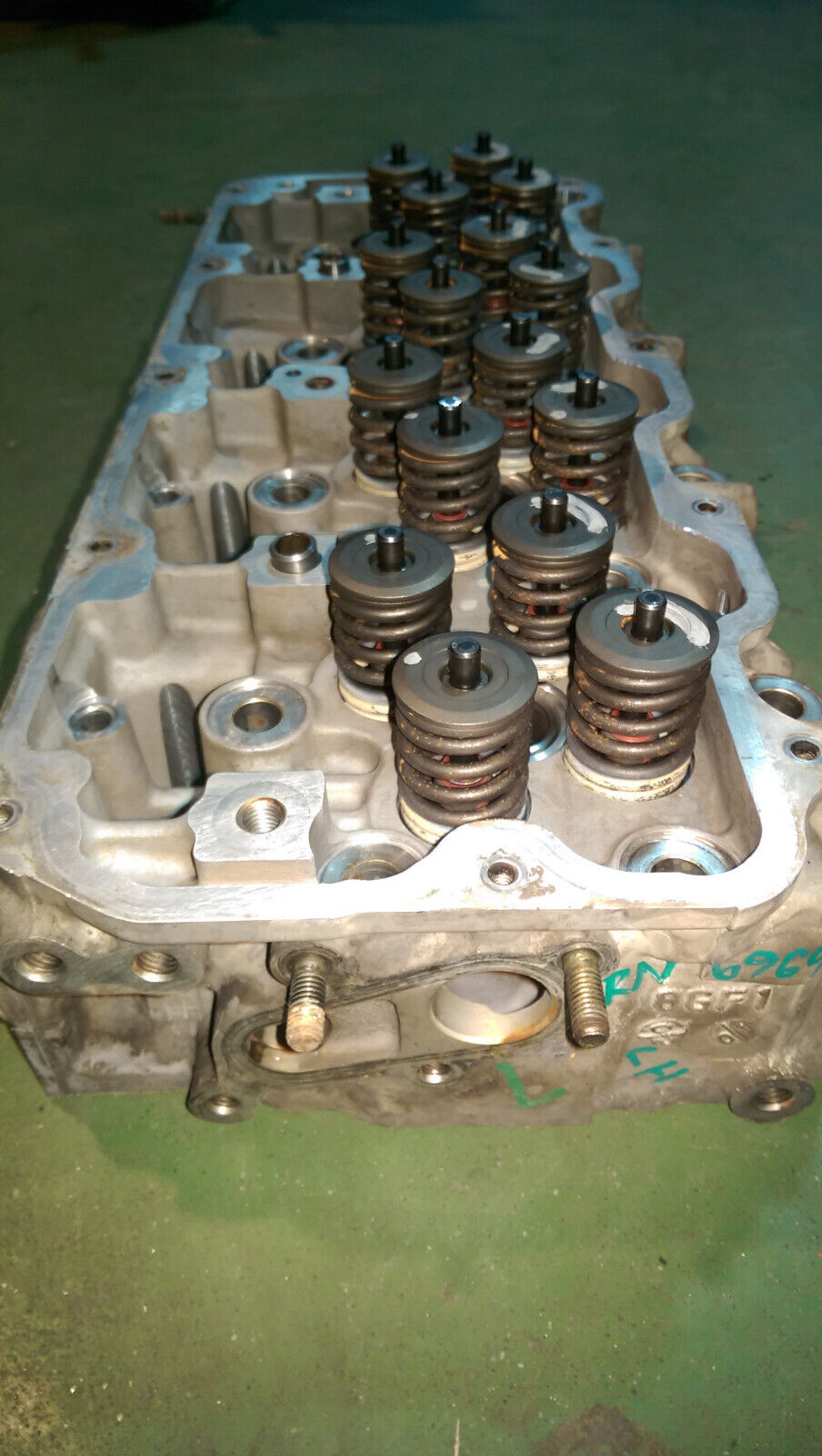 97779578 97320788 01-04 2001-04 LB7 DURAMAX 6.6 6.6L LH Drivers CYLINDER HEAD