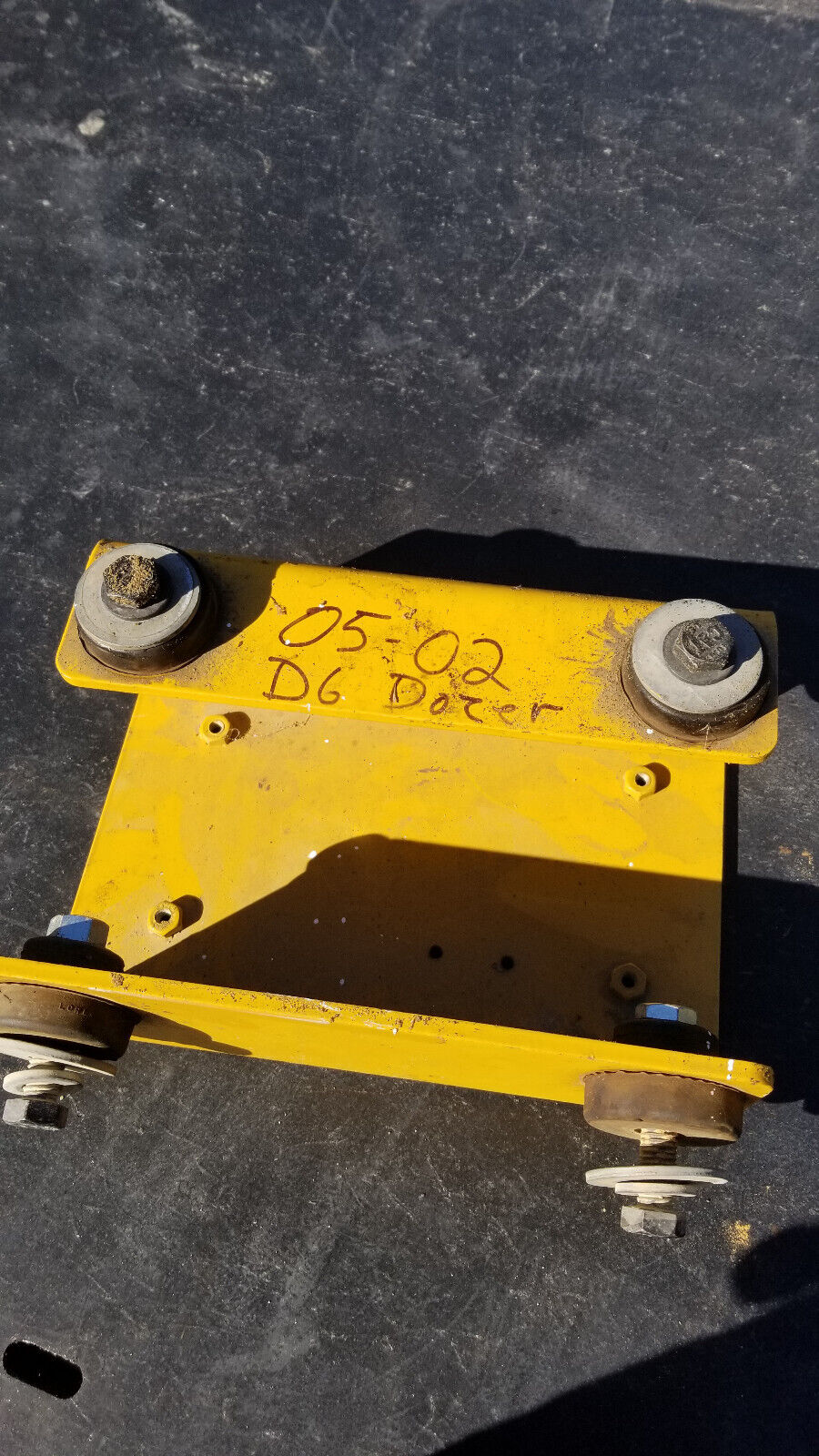 CATERPILLAR 355-5232 3555232 BRACKET D6