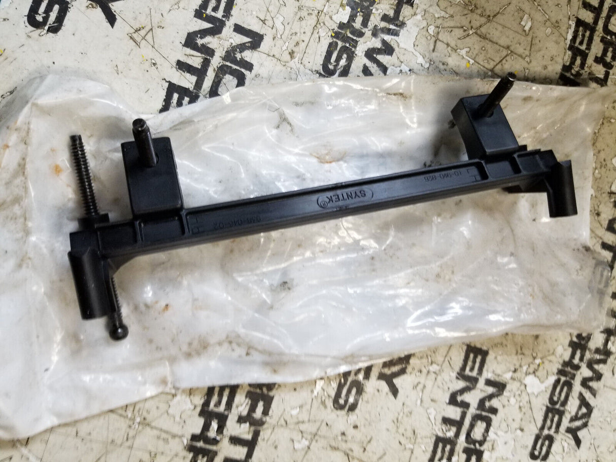 Mack 7313-95470 Adjusting Screw Assembly