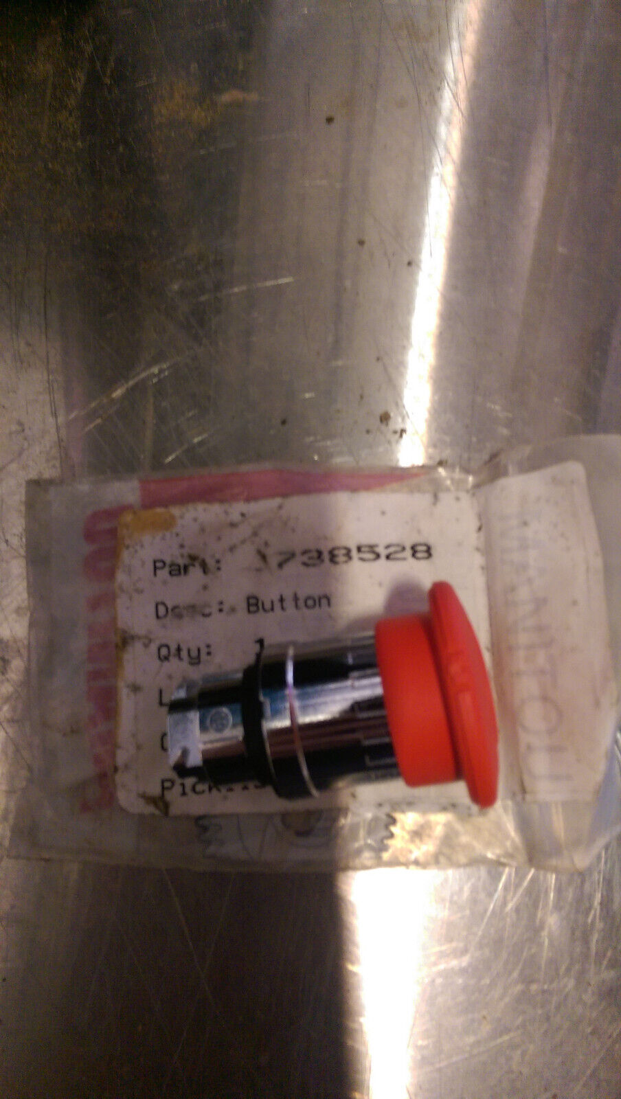 MANITOU 738528 BUTTON-40MM TURN RELSE ESTOP