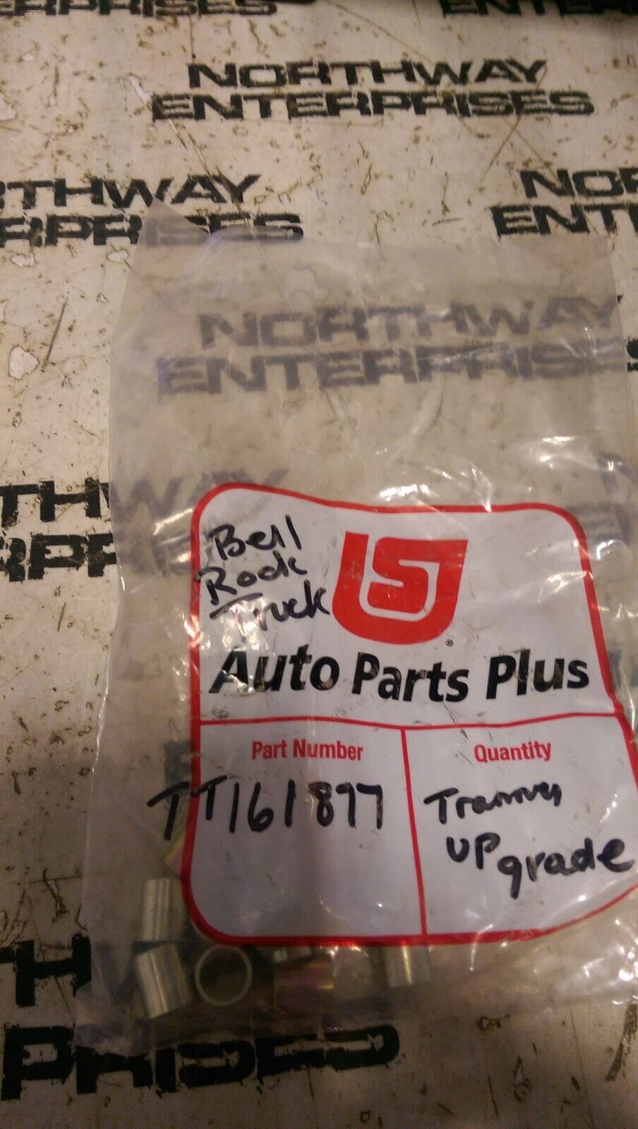 TT161877 BUSHINGS LOT OF 12PC