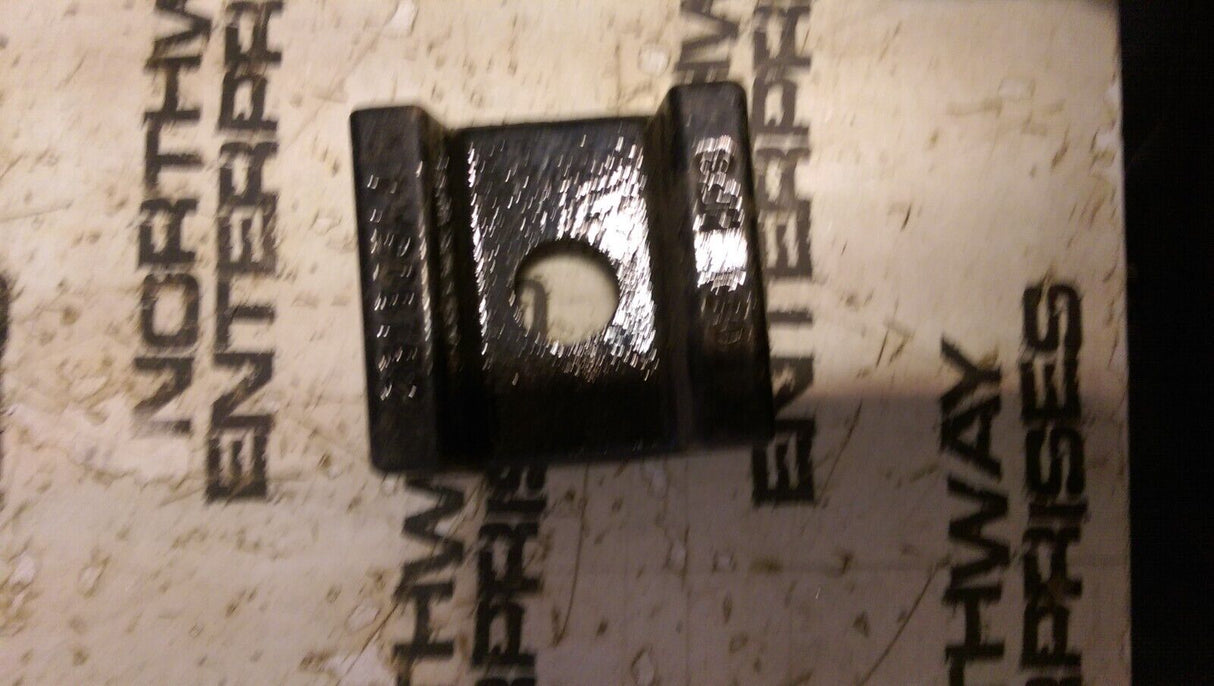 84514710 INTERNATIONAL SPACER