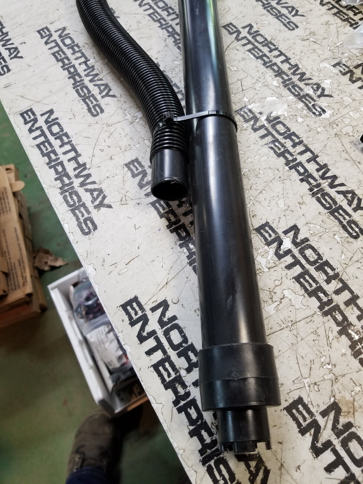 Scotty Hand Pump Kayak c/w Hose 21" Long 545