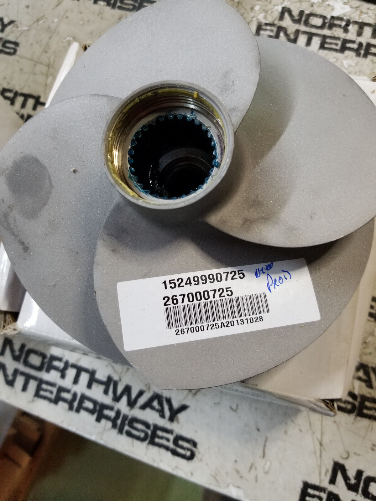 IMPELLER ASSY 267000725 - Supersedes 0460166 Evinrude Johnson Spares & Parts