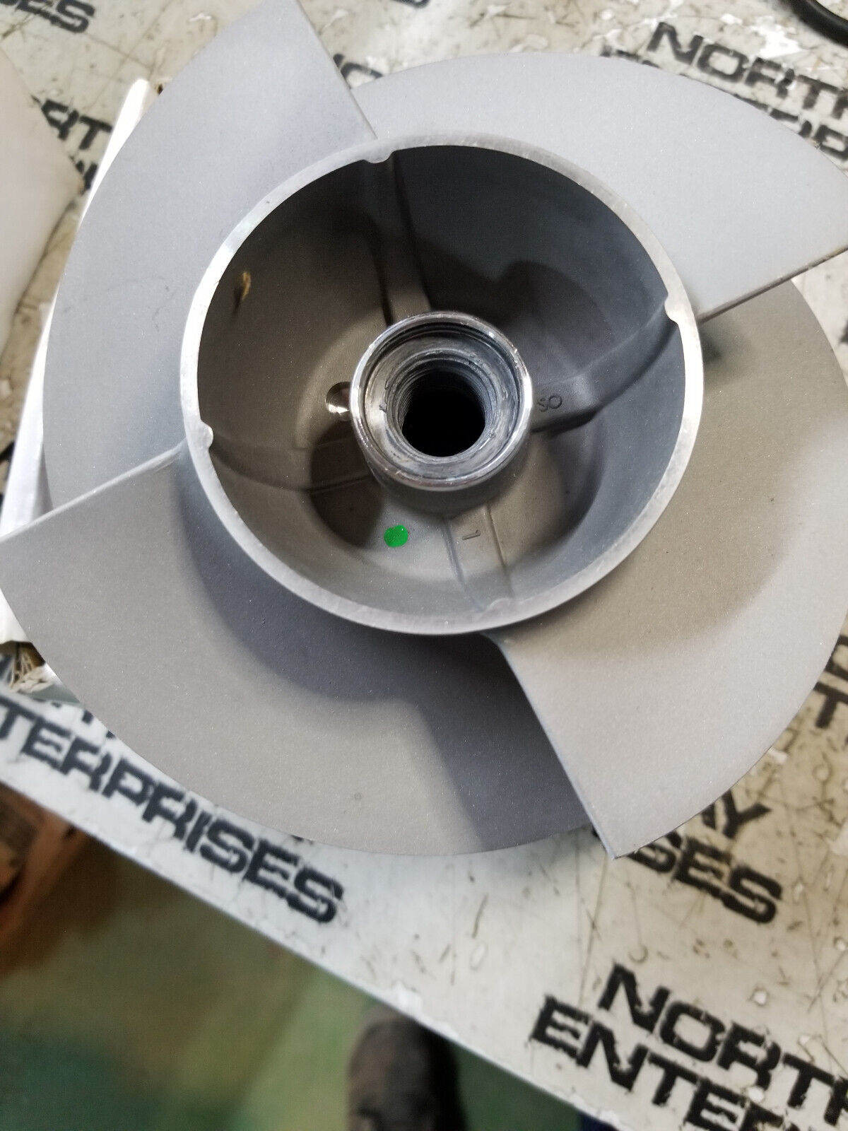 IMPELLER ASSY 267000725 - Supersedes 0460166 Evinrude Johnson Spares & Parts