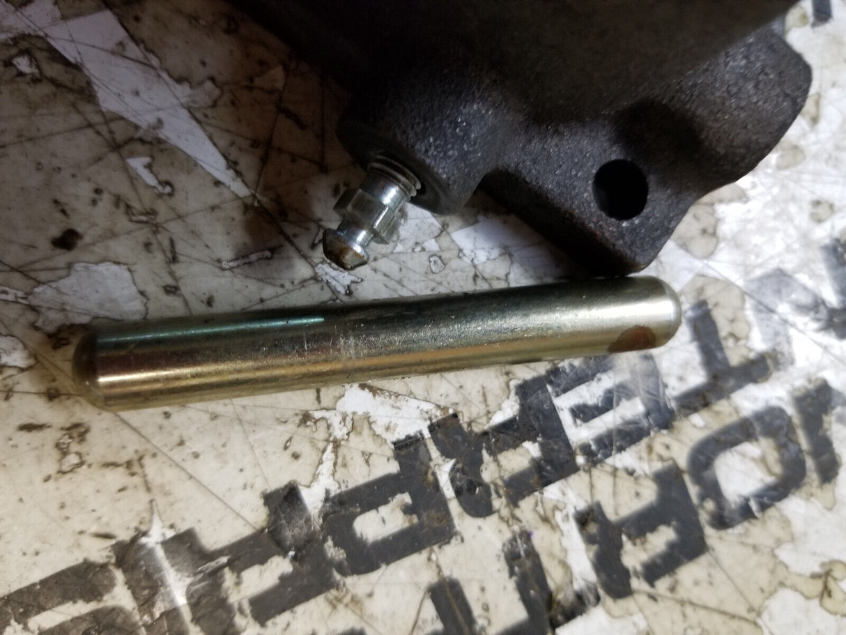 CASE CNH 2226169 A51976 Brake Wheel Slave Cylinder A51976 Fits Case 450B 450C