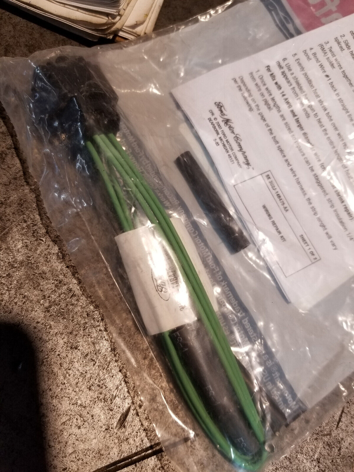 WPT-1499 Headlight High / Low Beam Light Connector-Lamp Connector Motorcraft