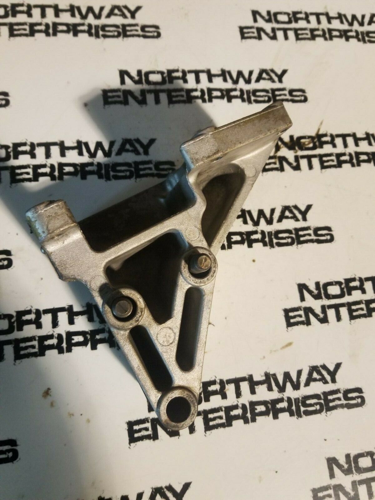 Dodge Ram Cummins 5.9L Engine Bracket 3949413 without bolts