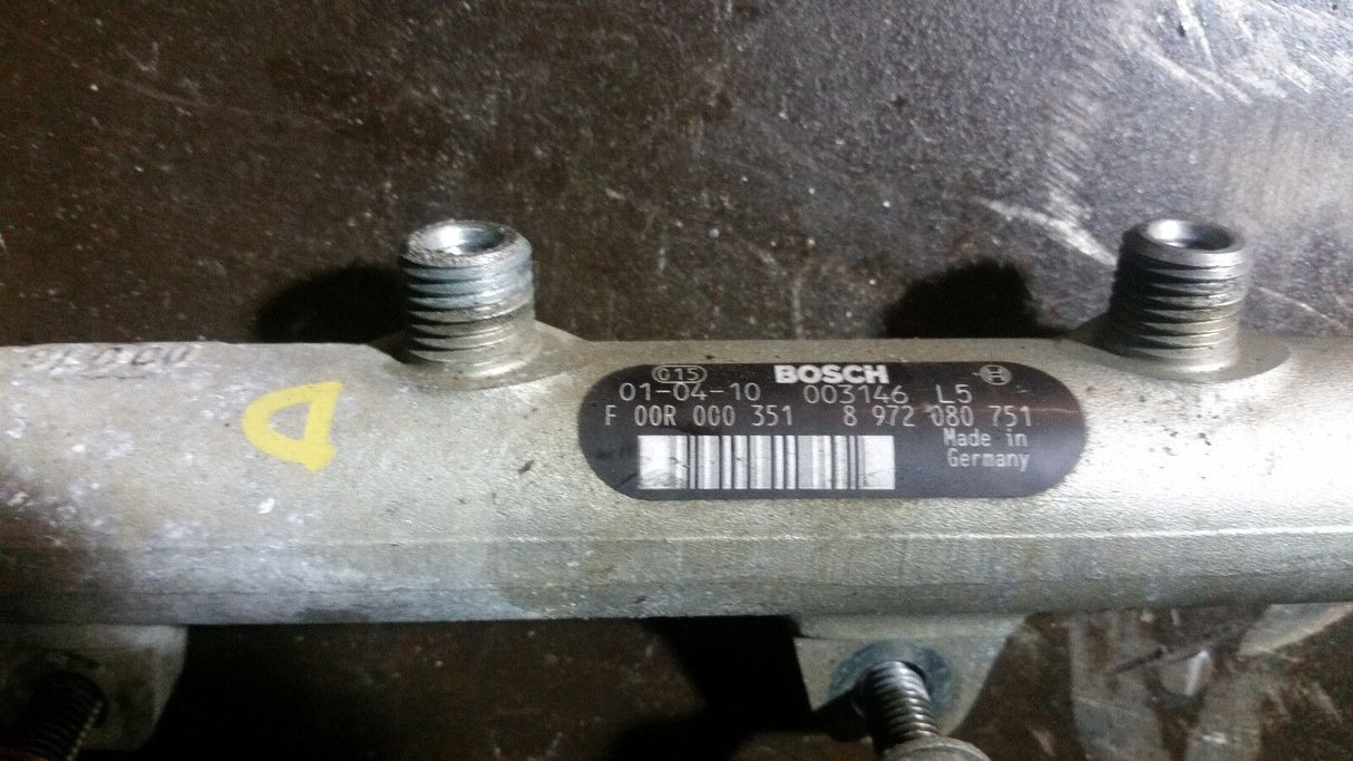 01 02 03 04 2001 2002 2003 Duramax LB7 High Pressure Fuel Rail 972080751