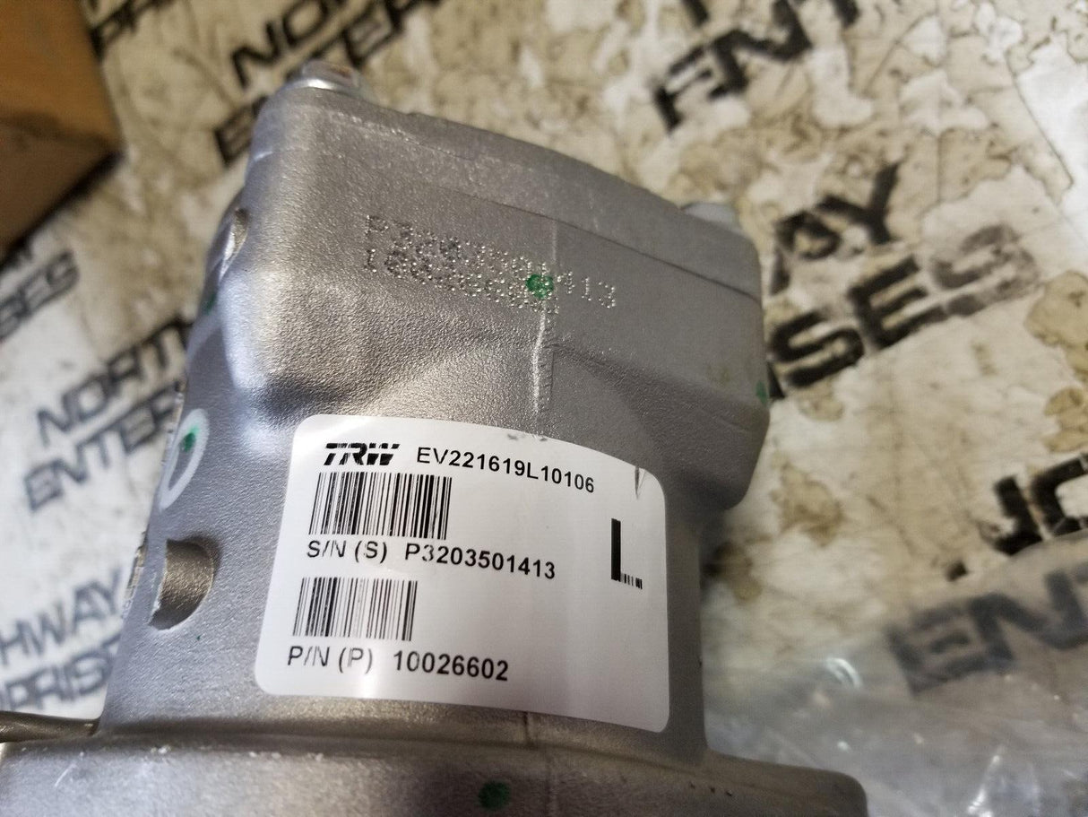 TRW Power Steering Pump (10026602), Air, Bluebird FE