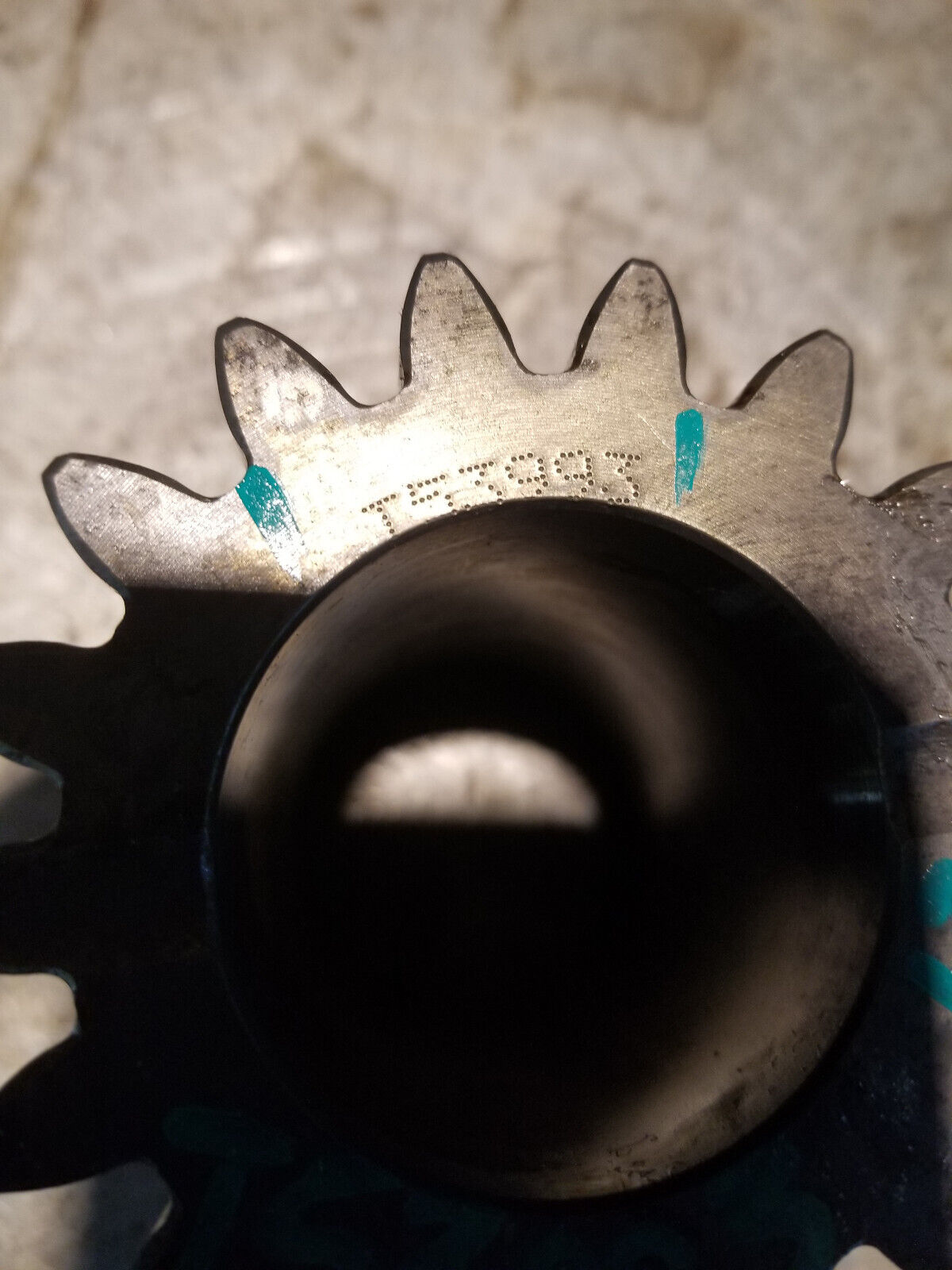 JOHN DEERE T53993 GEAR